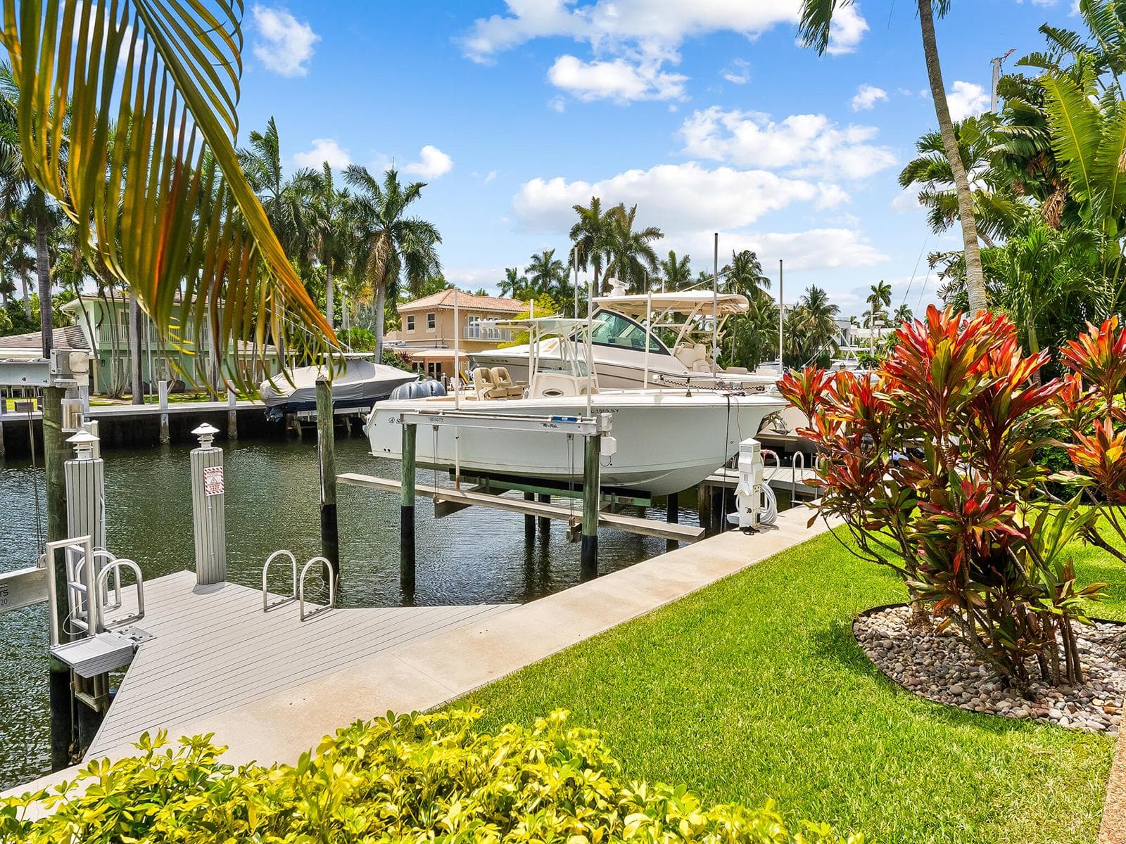 76 Isle Of Venice Drive G photo 4