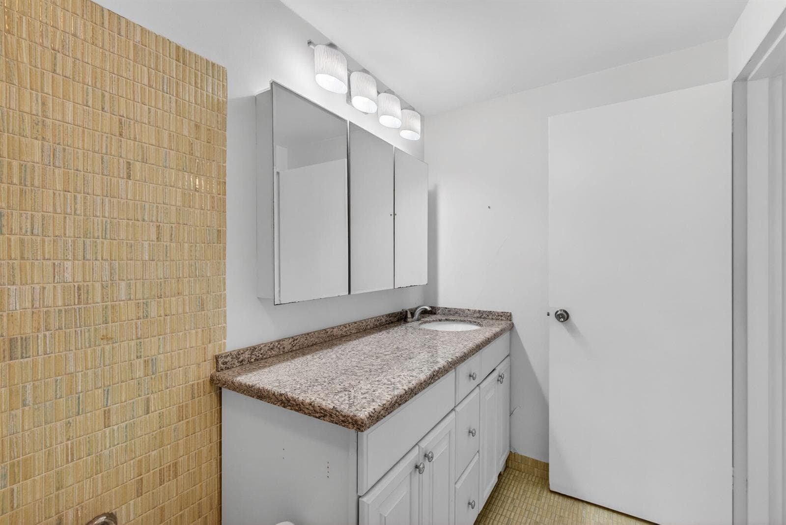 2800 N Flagler Drive 202 photo 22