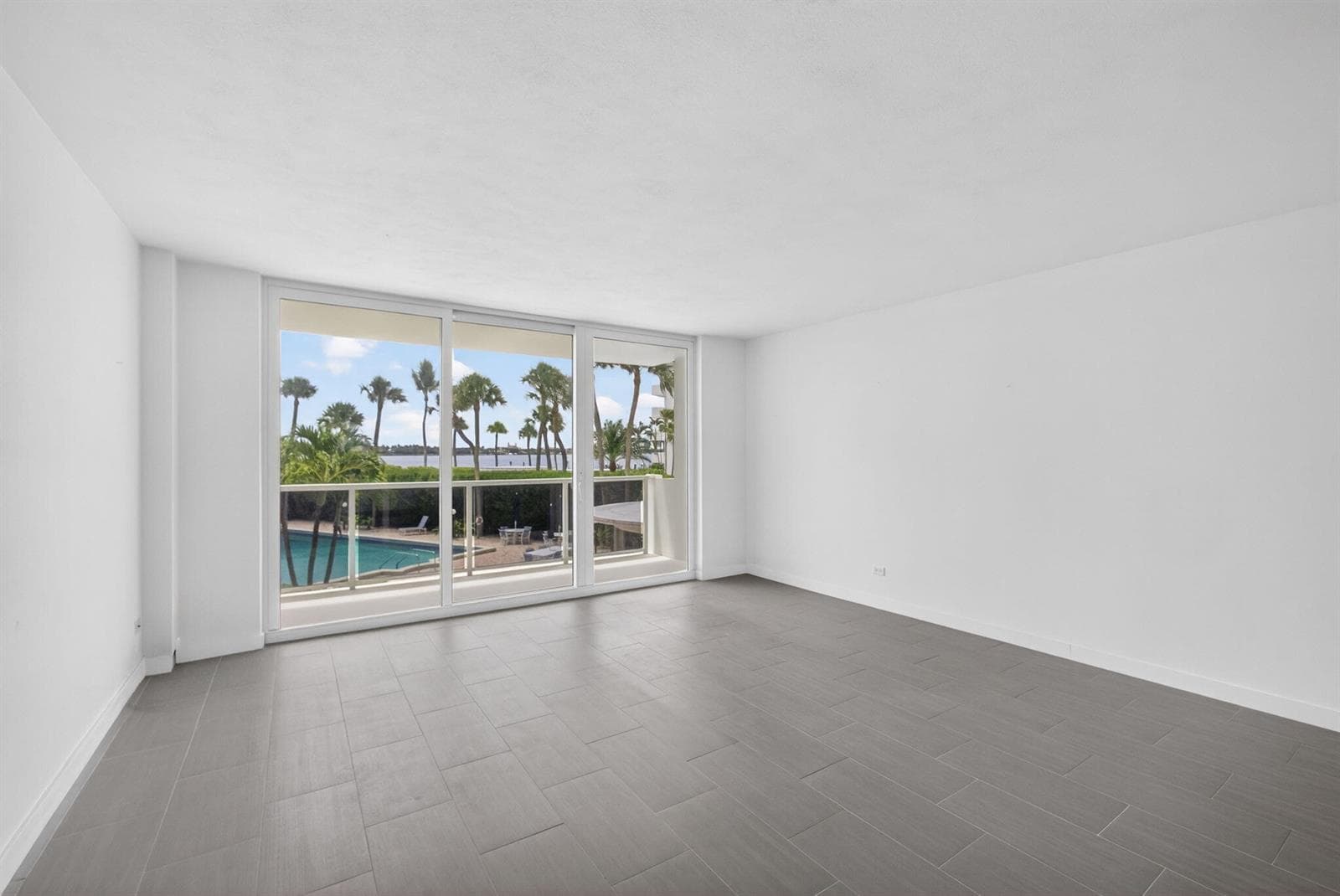 2800 N Flagler Drive 202 photo 8