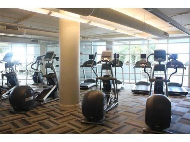 244 Biscayne Blvd 301 photo 15