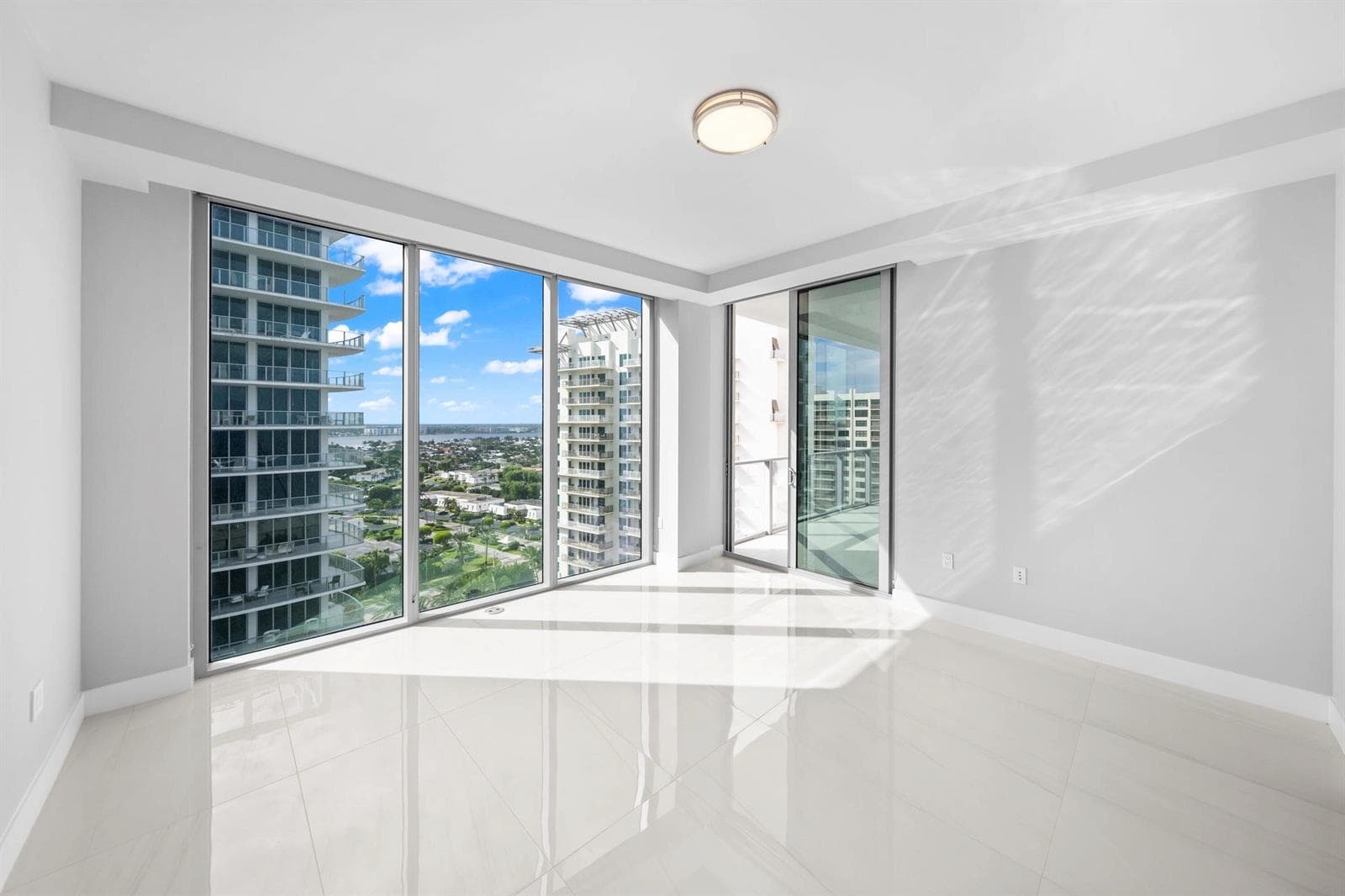 3100 N Ocean Drive H-1708 photo 25