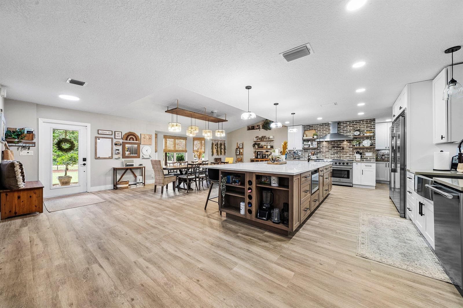 14732 63rd Court N photo 16