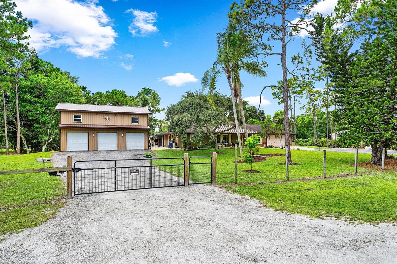 14732 63rd Court N photo 3