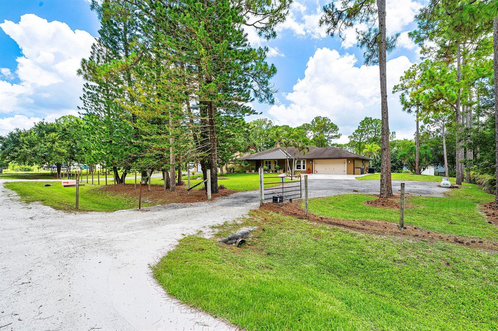 14732 63rd Court N photo 1