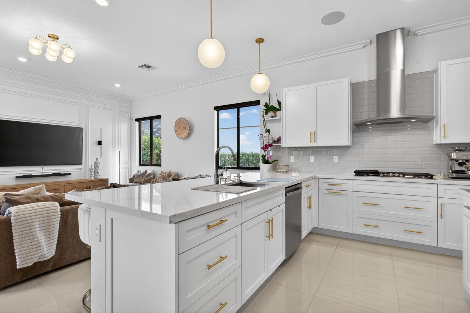 10800 Coral Street photo 13
