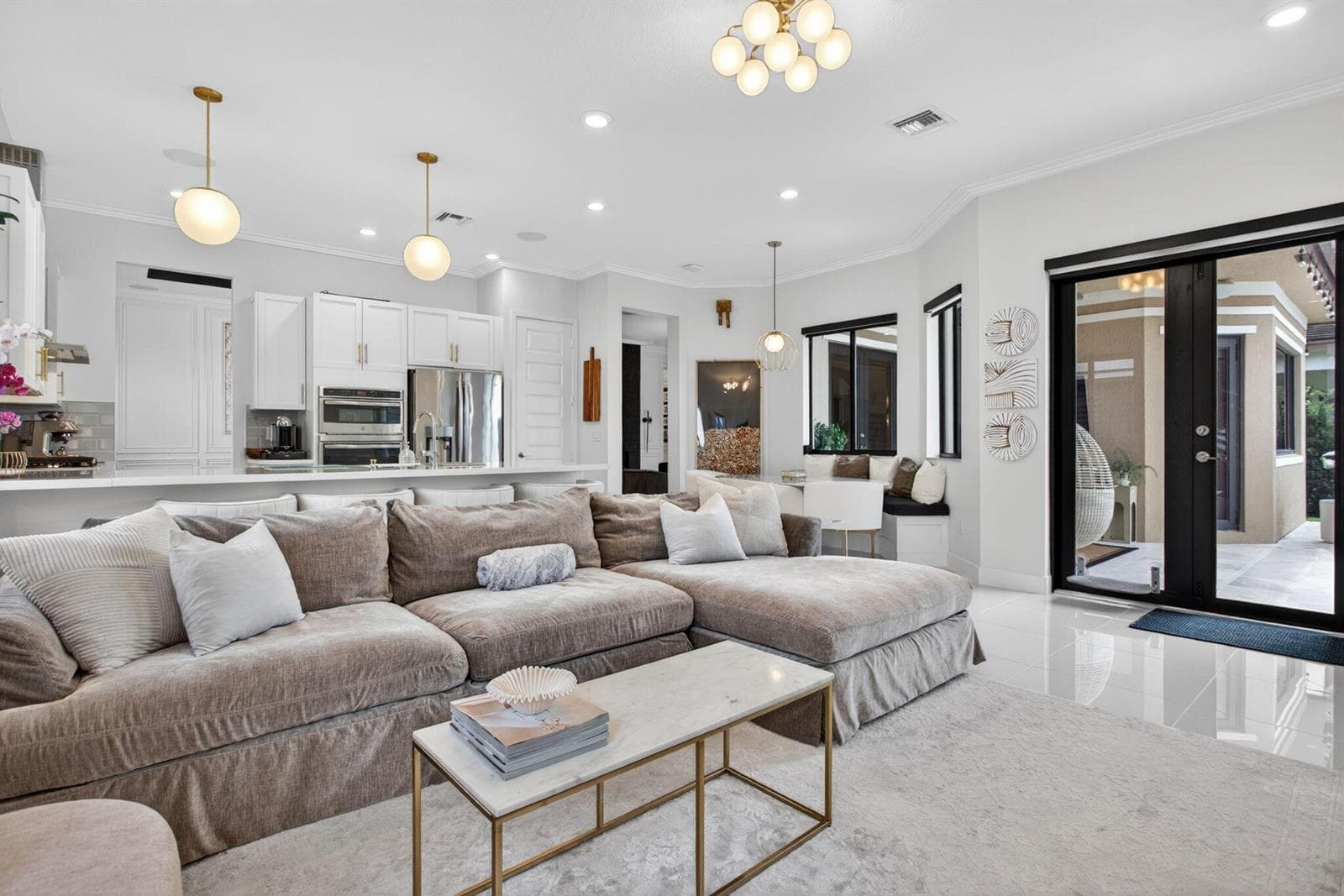 10800 Coral Street photo 18