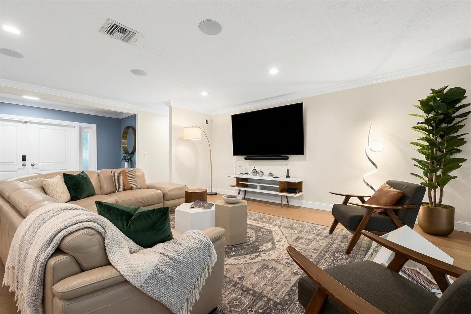 5841 Bayview Drive photo 7