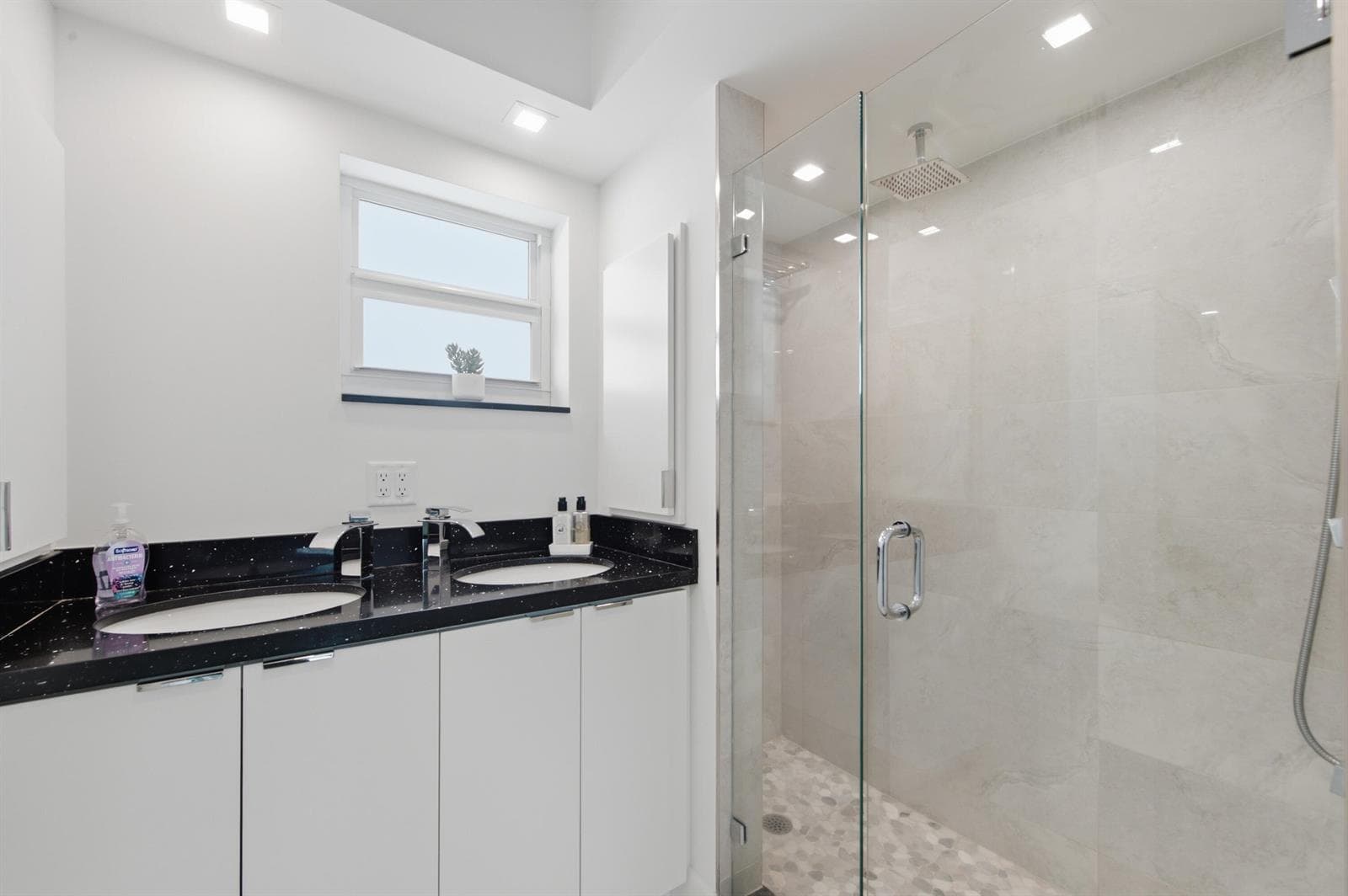 333 NE 21st Avenue 1422 photo 10