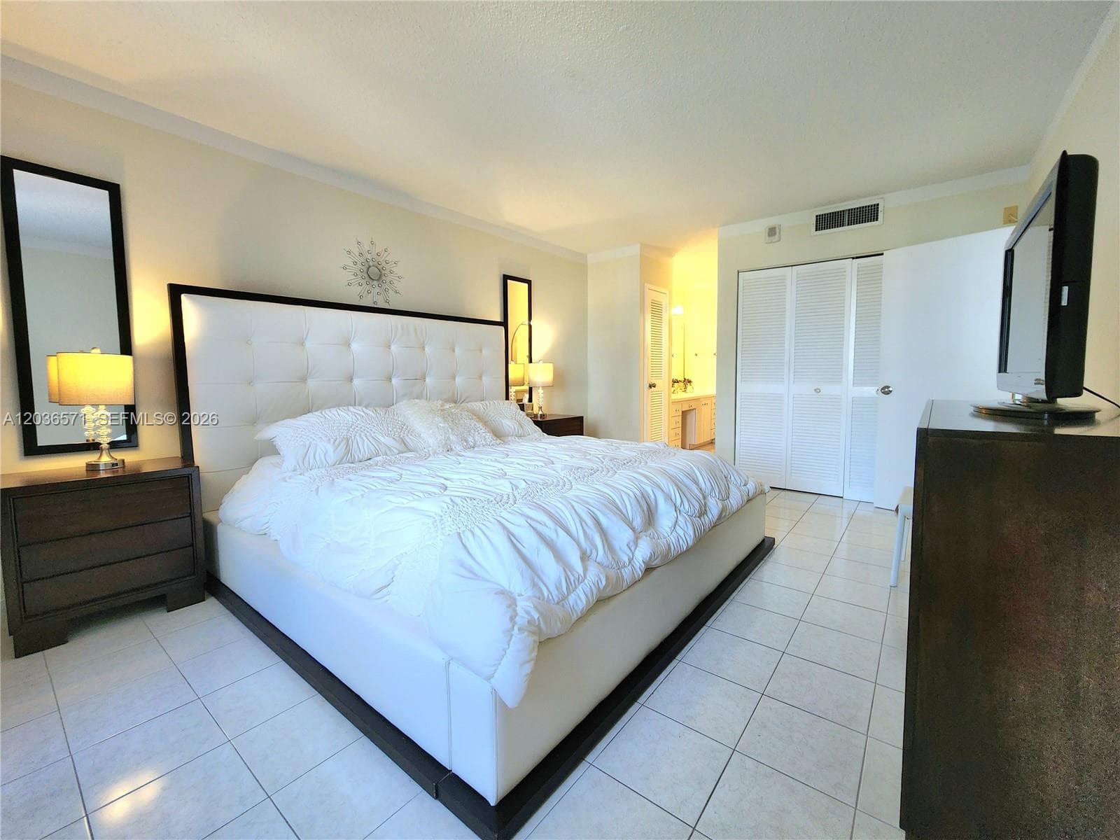2030 S Ocean Dr 401 photo 7