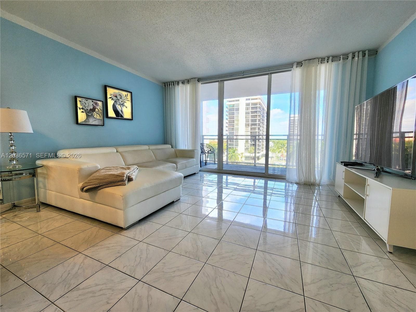 2030 S Ocean Dr 401 photo 3