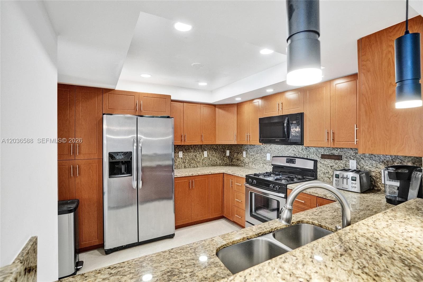 2030 S Ocean Dr 821 photo 8