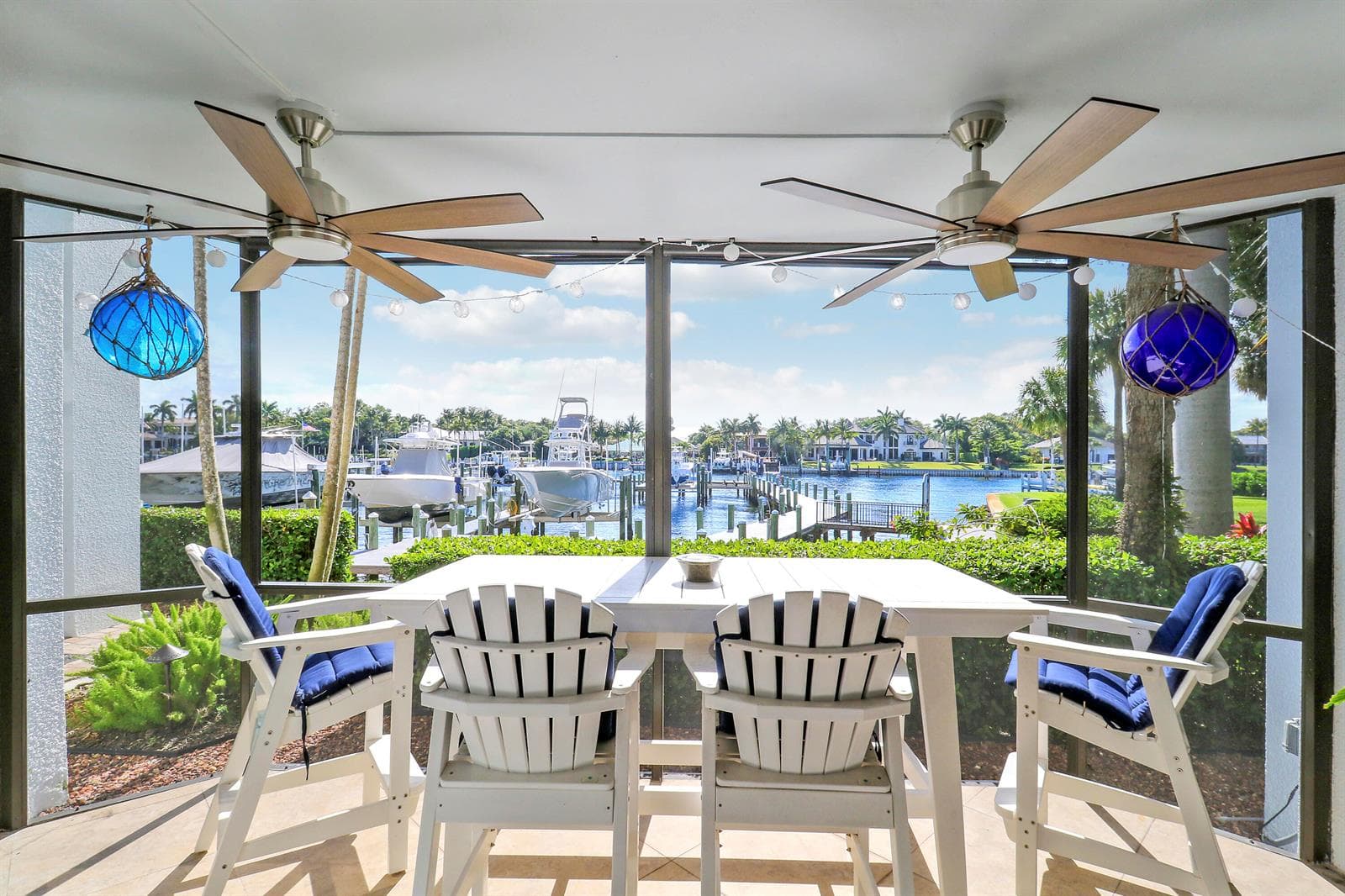 515 Bay Colony Drive N photo 1