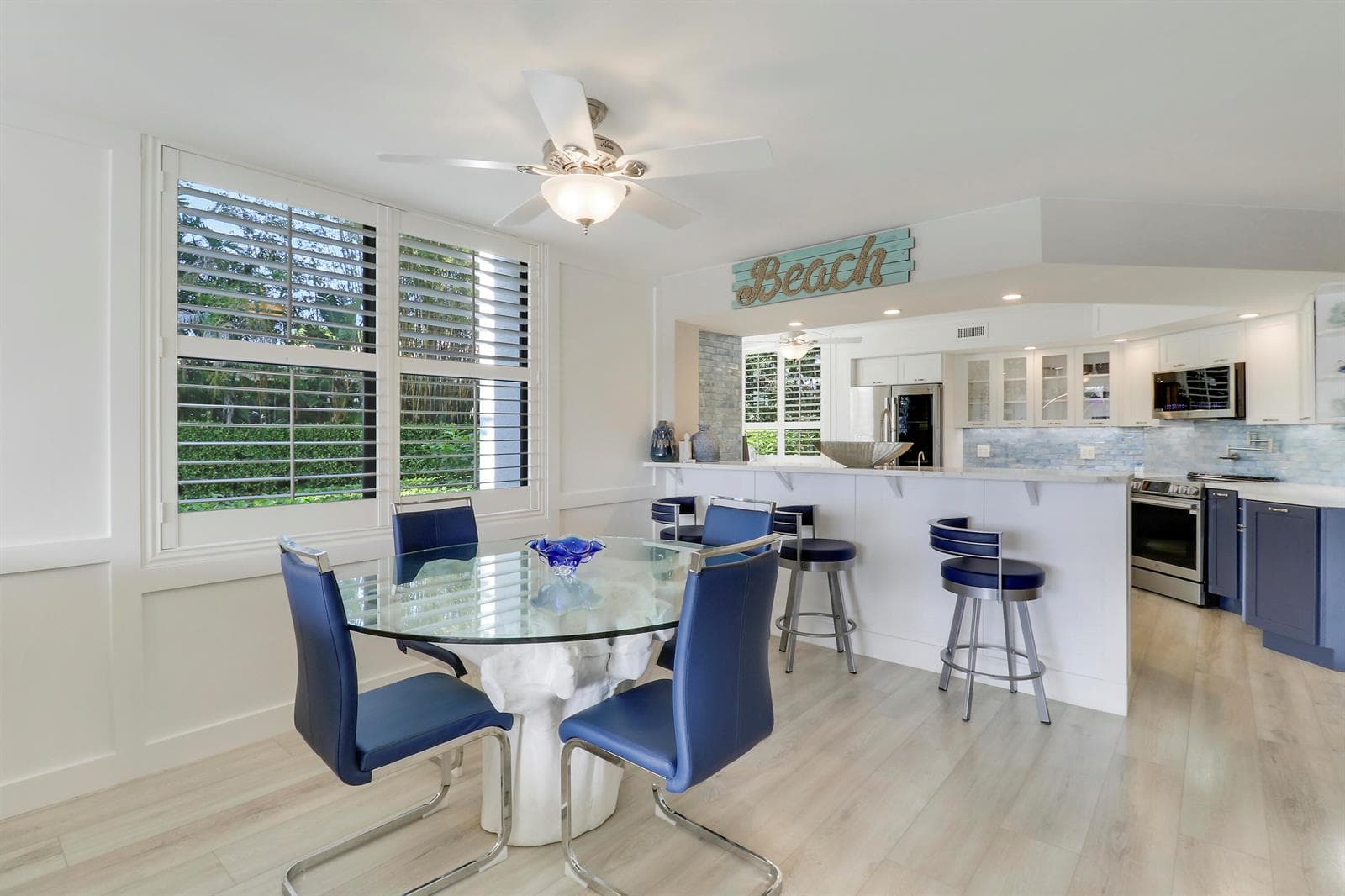 515 Bay Colony Drive N photo 14