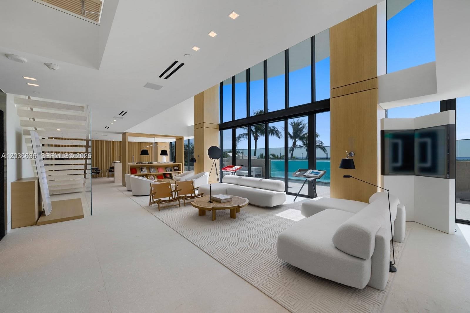 19575 Collins Ave 3 photo 2