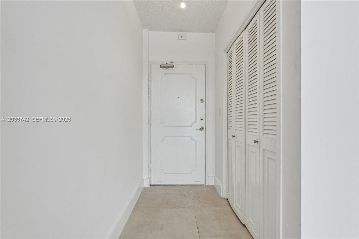 9381 E Bay Harbor Dr 404S photo 16