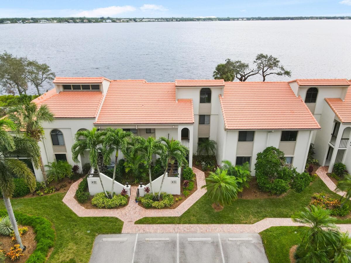 2570 NW Seagrass Drive 3a photo 6