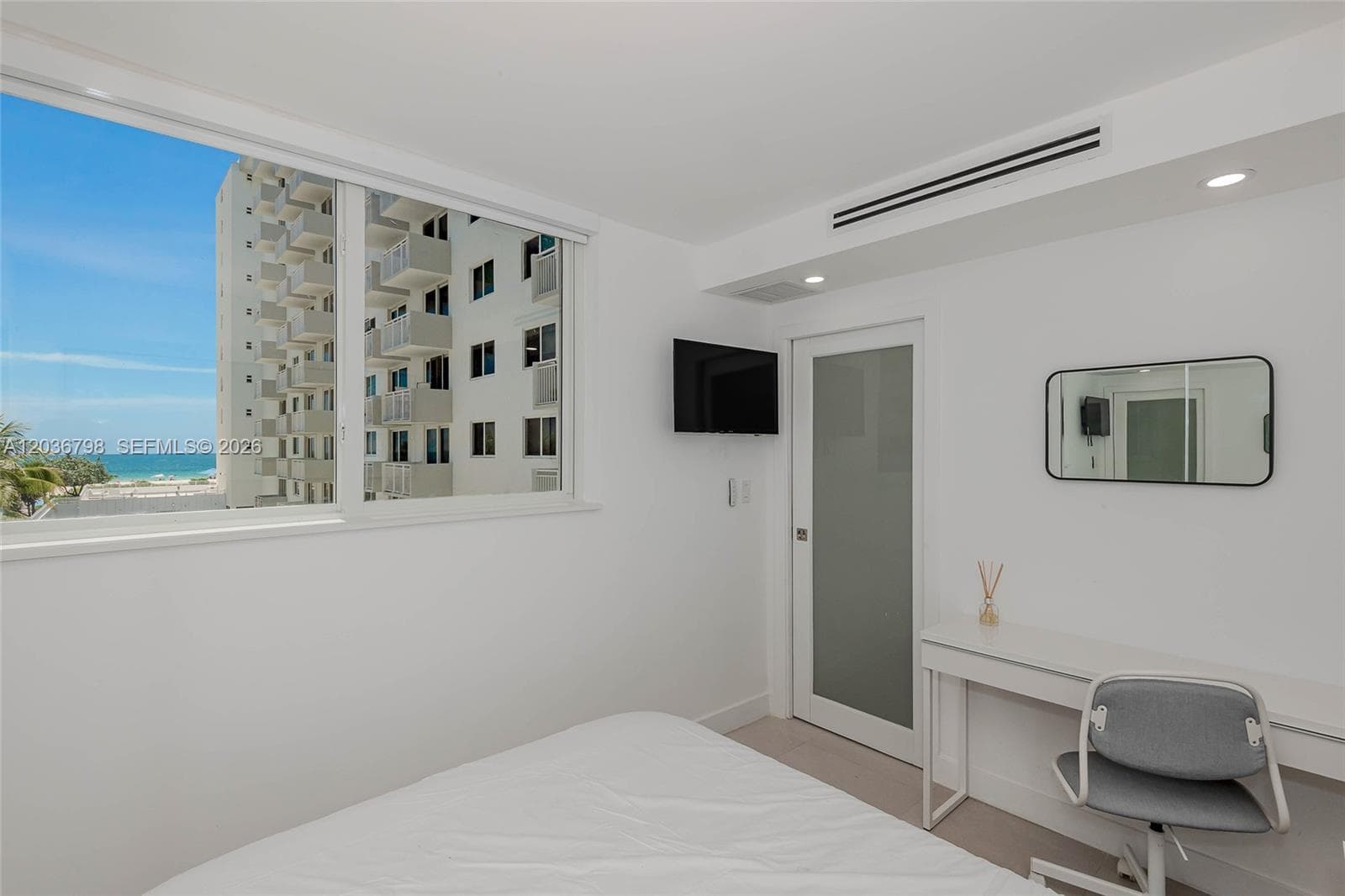 345 Ocean Dr 326 photo 17