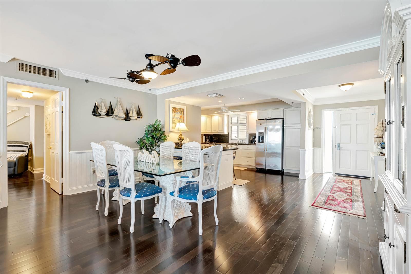 100 S Beach Road photo 12