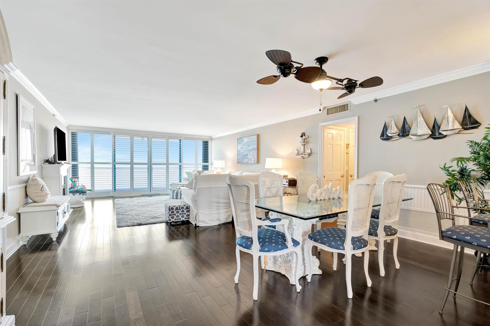 100 S Beach Road photo 5