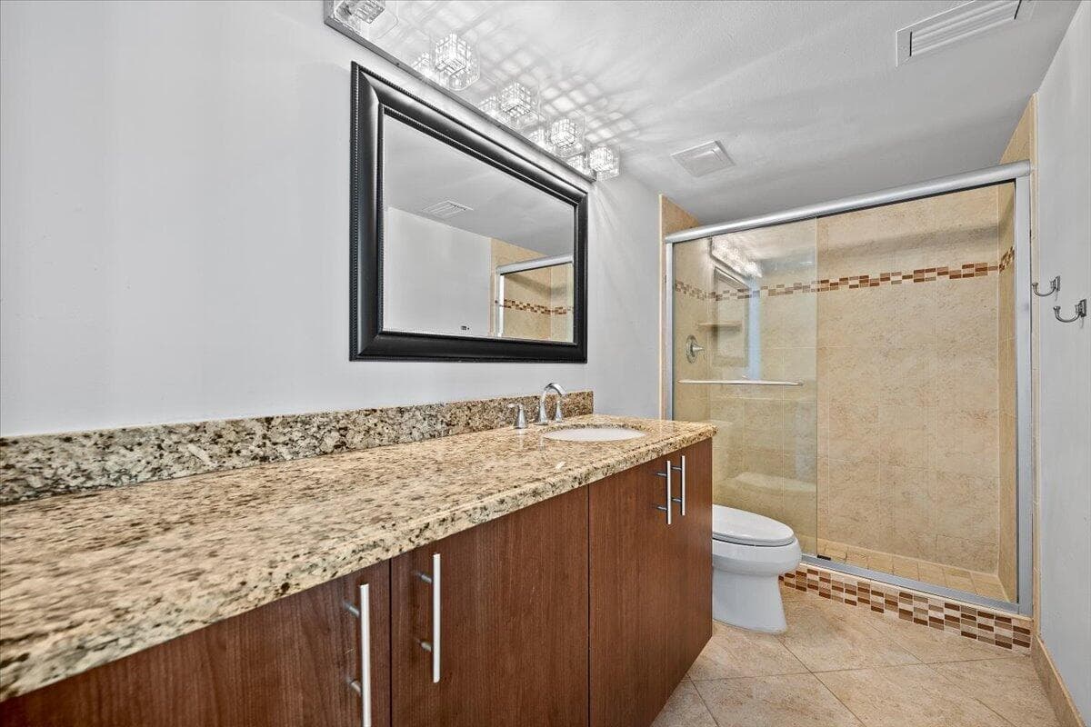 2800 N Ocean Drive A-18c photo 17