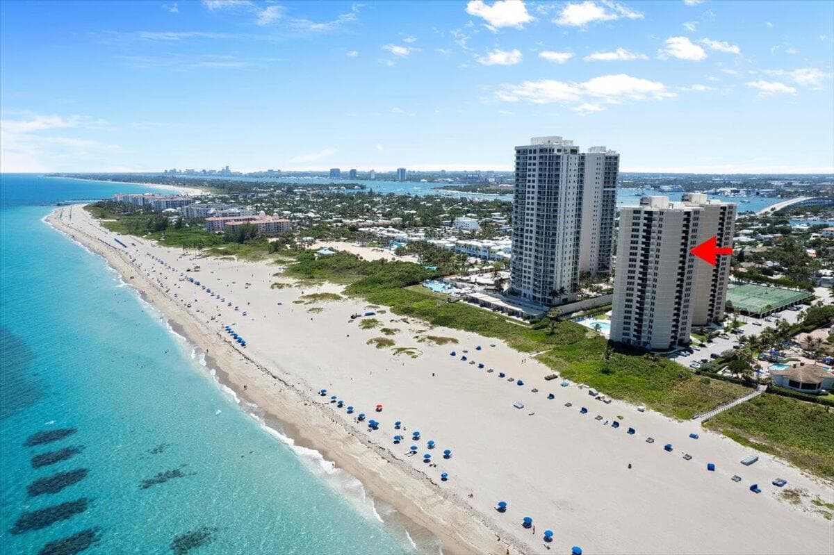 2800 N Ocean Drive A-18c photo 1