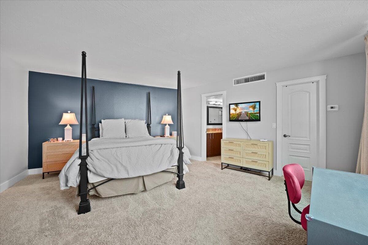 2800 N Ocean Drive A-18c photo 11