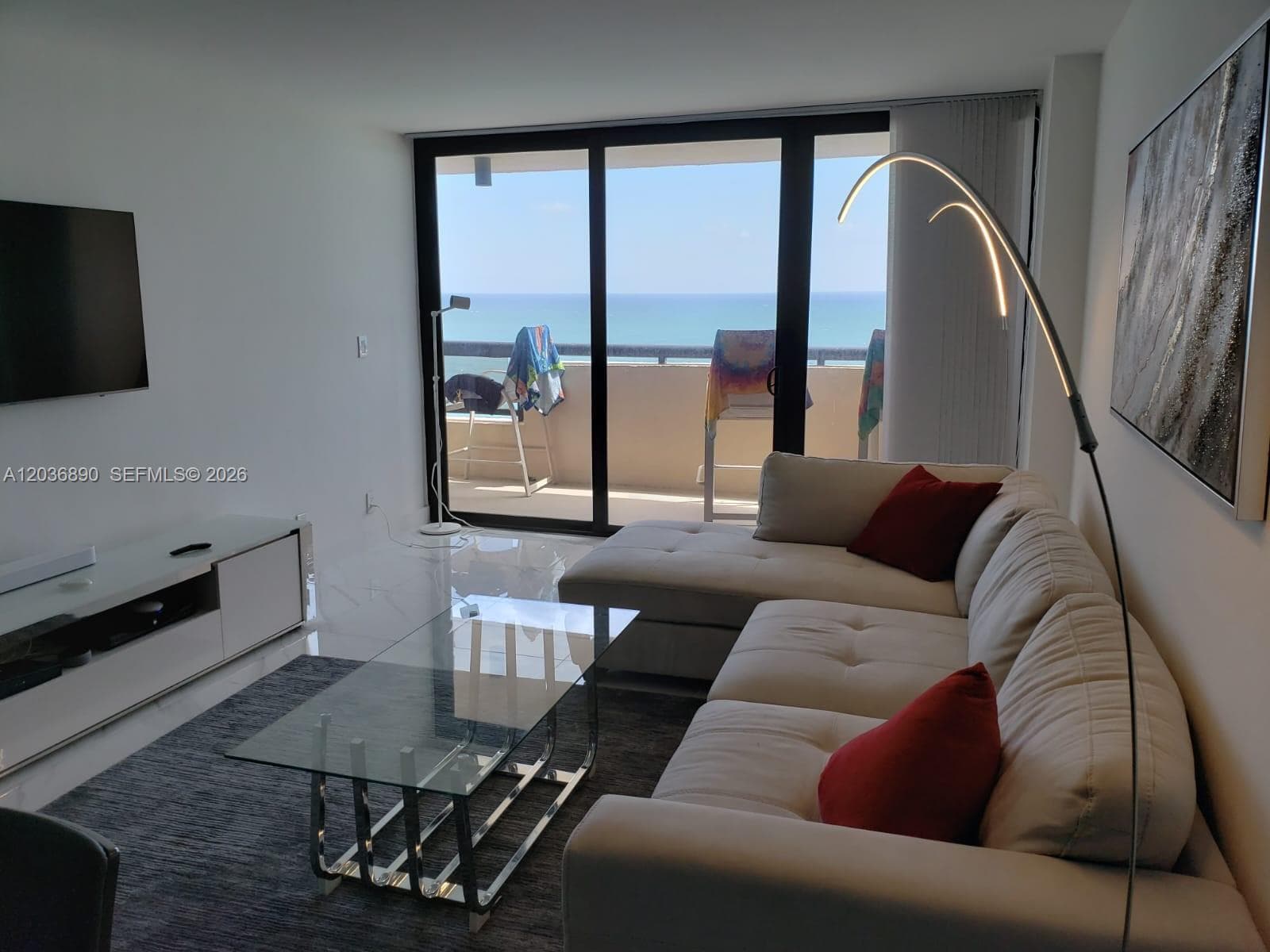 2555 Collins Ave 2207 photo 4