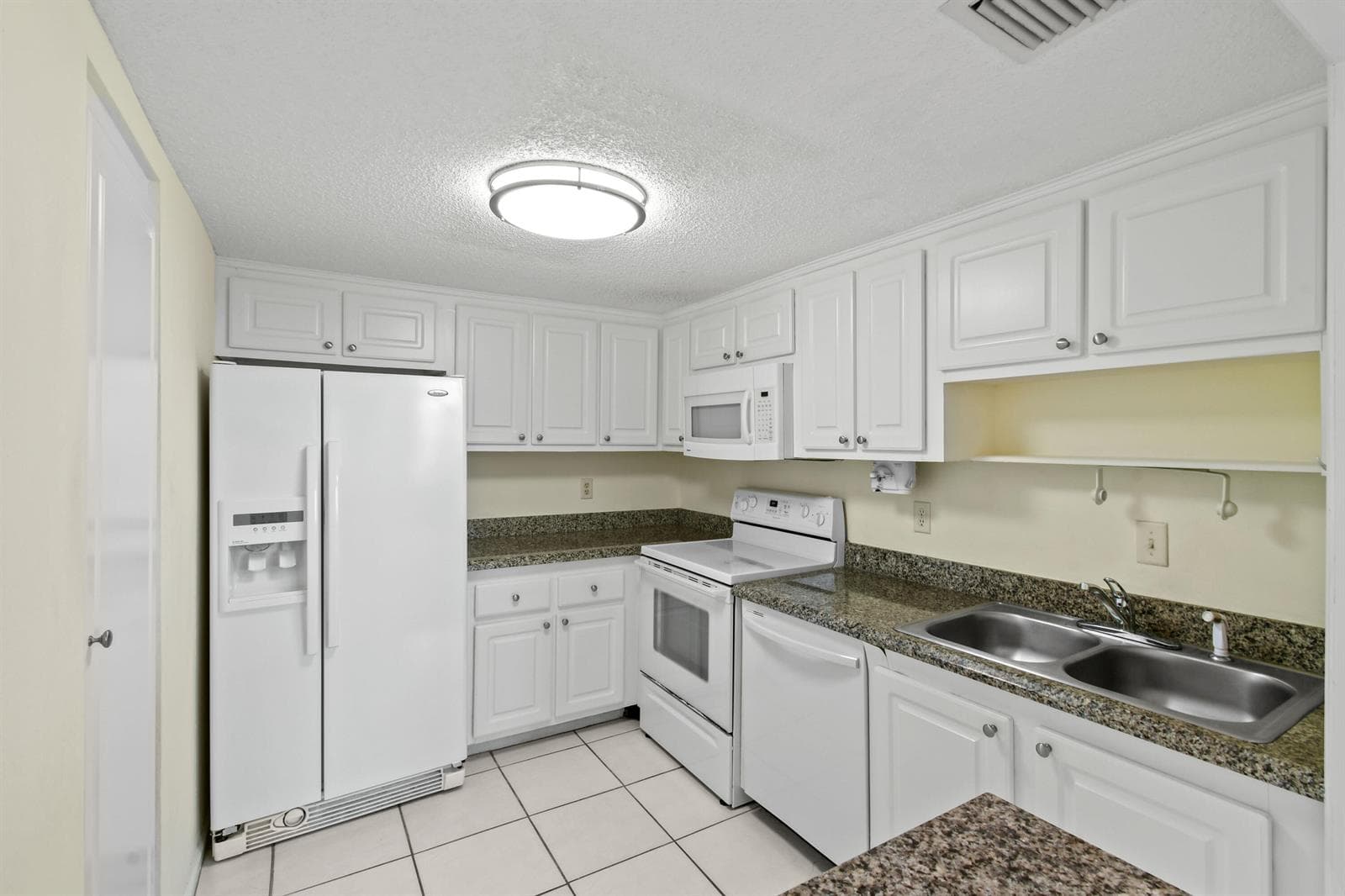 2800 N Ocean Drive A-8b photo 7