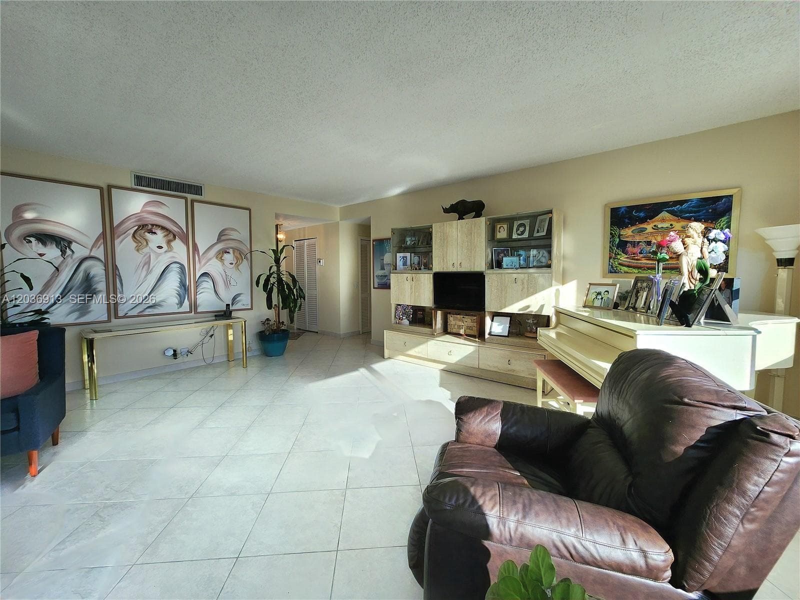 3505 S Ocean Dr 705 photo 9