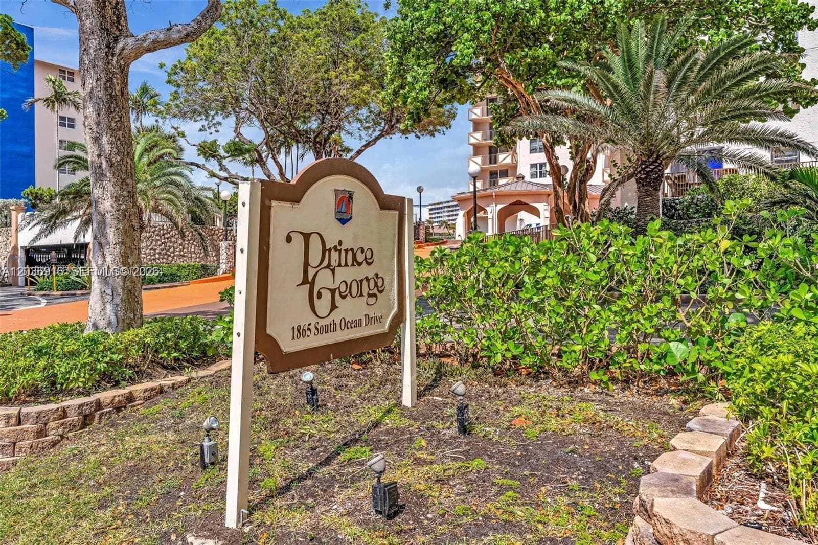 1865 S Ocean Dr 11L photo 1