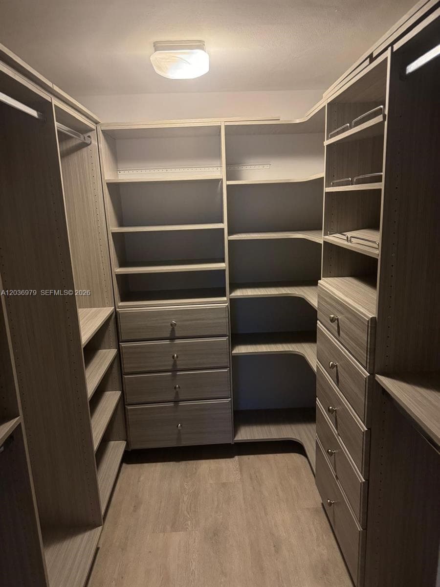 9500 W Bay Harbor Dr 6C photo 8