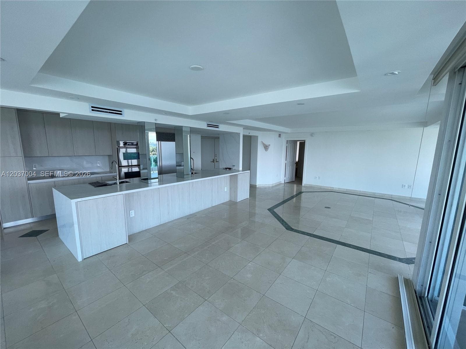 5025 Collins Ave 601 photo 9
