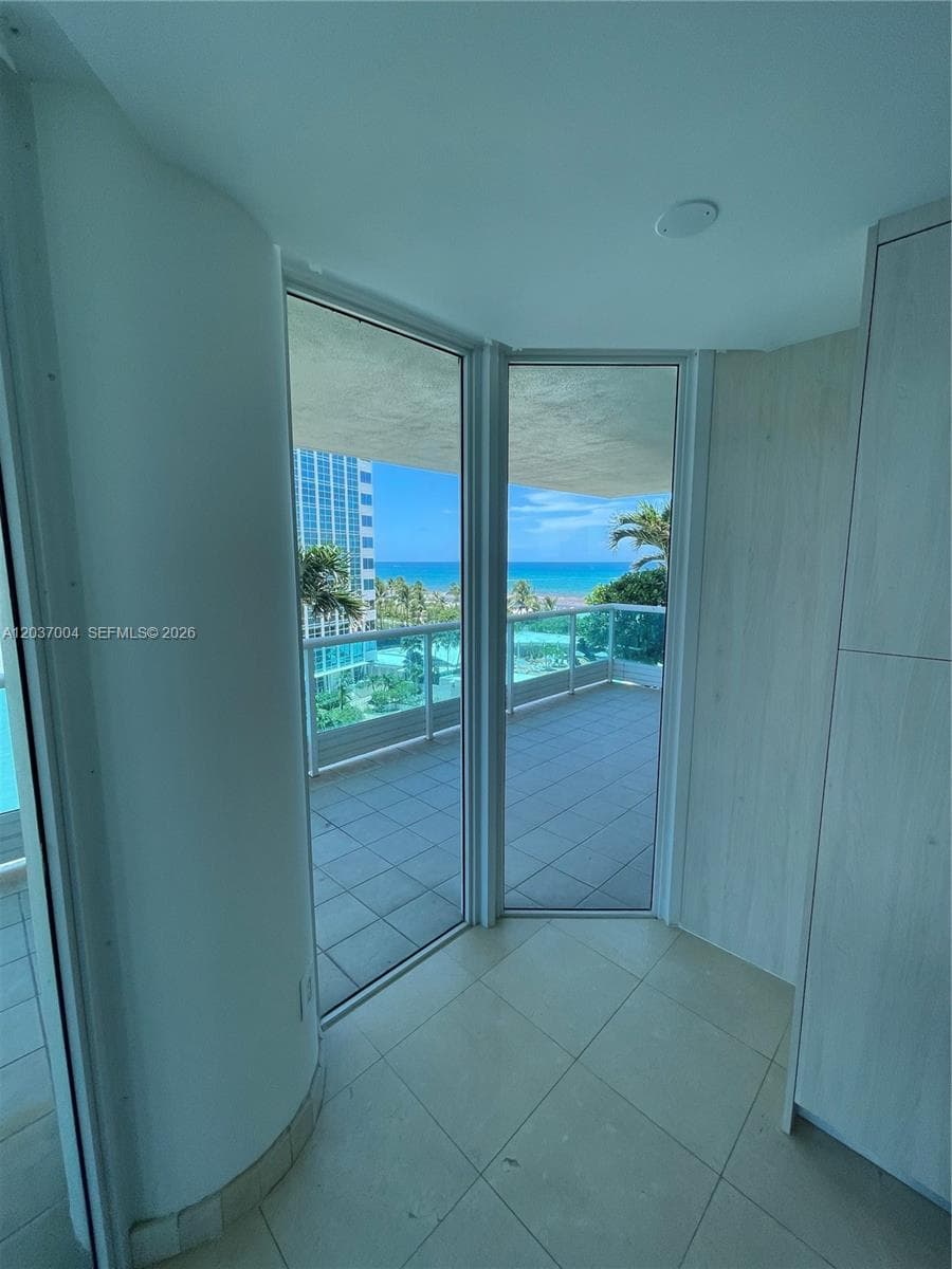 5025 Collins Ave 601 photo 11
