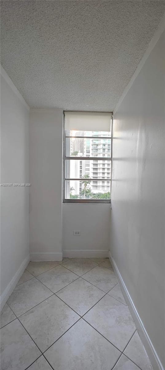 905 Brickell Bay Dr 623 photo 5