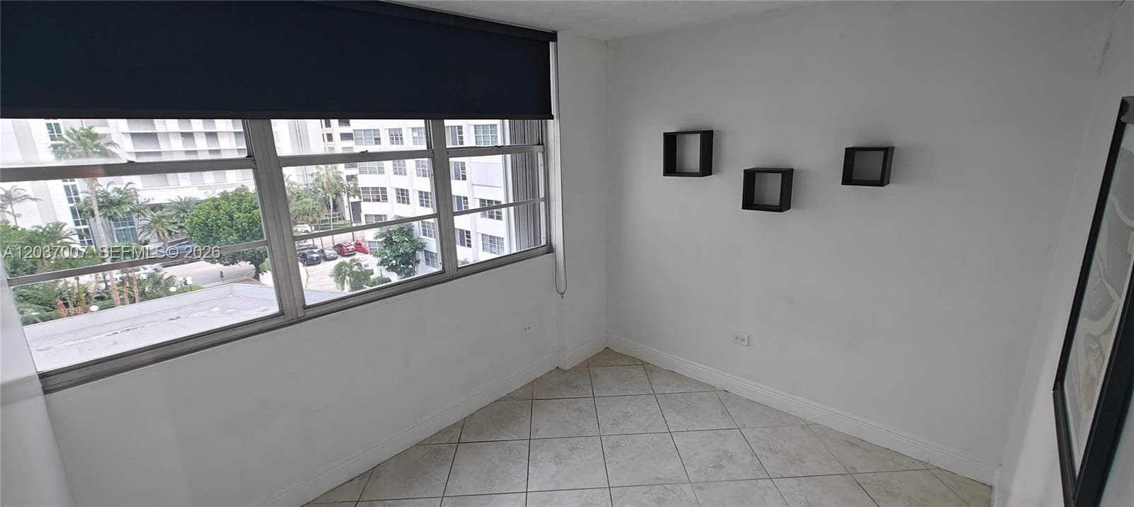 905 Brickell Bay Dr 623 photo 4