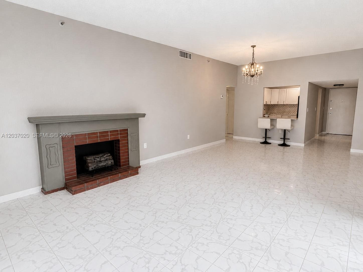 20505 E Country Club Dr 138 photo 9