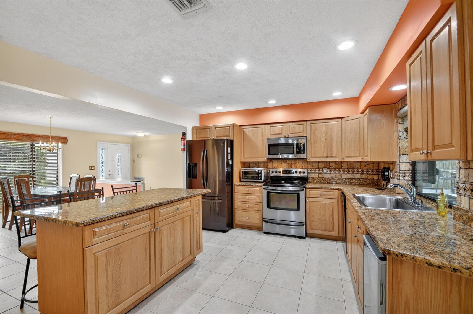 13606 Columbine Avenue photo 10