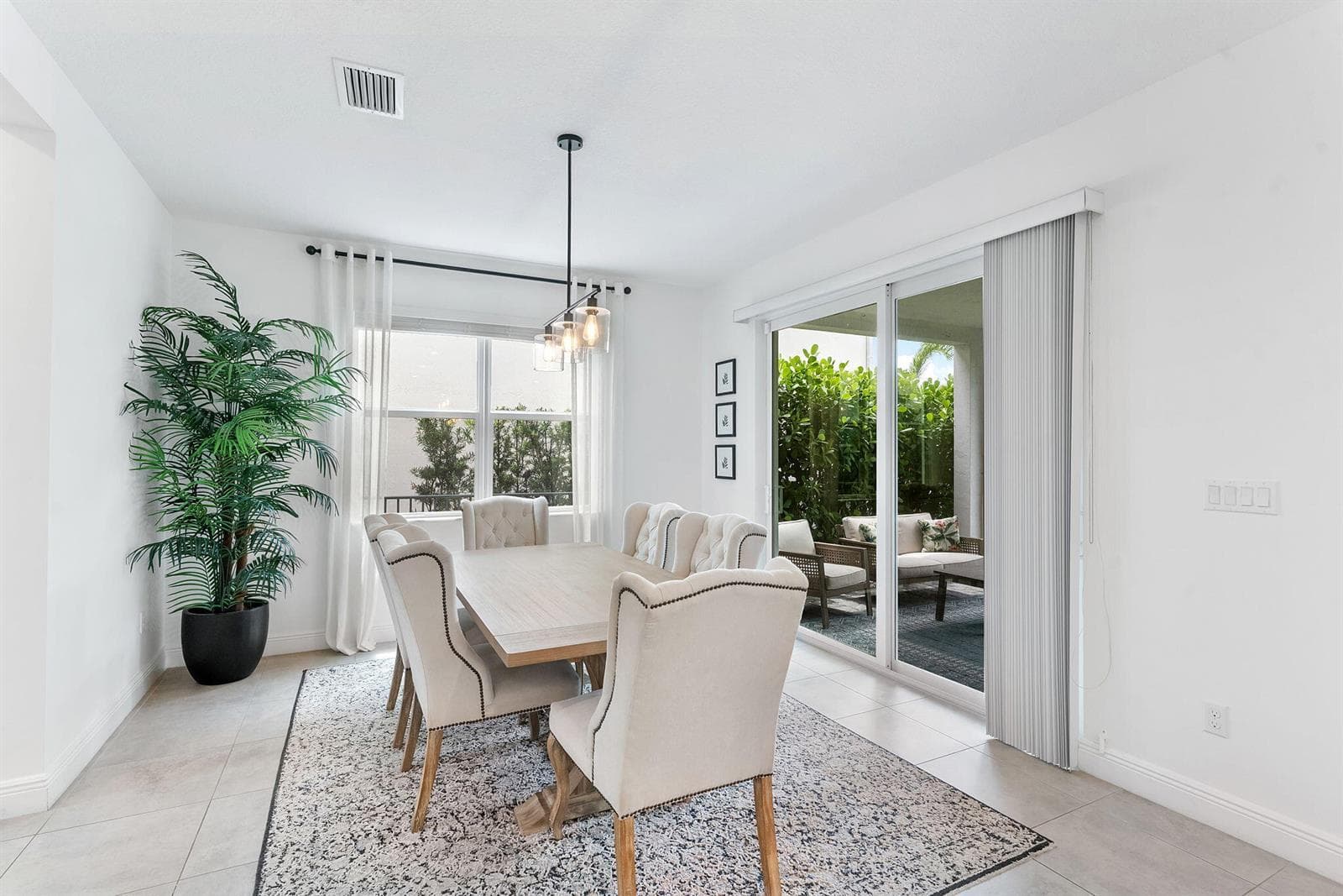 1070 Veleiros Boulevard photo 12