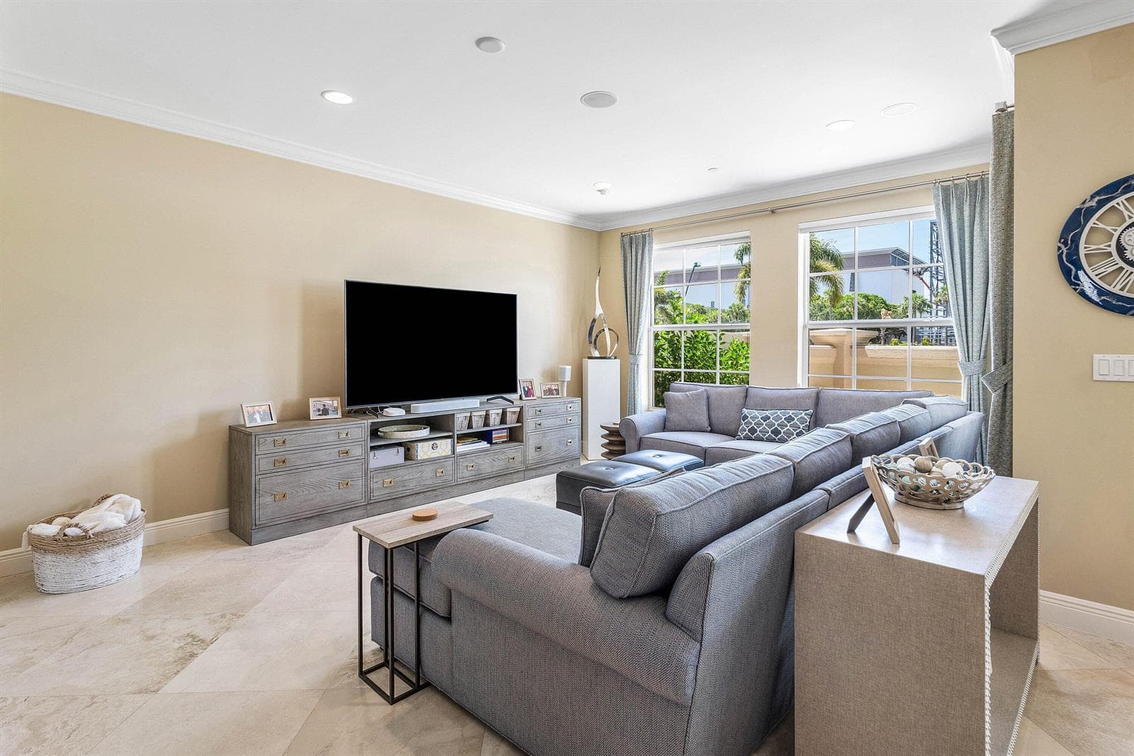 26 Marina Gardens Drive photo 8