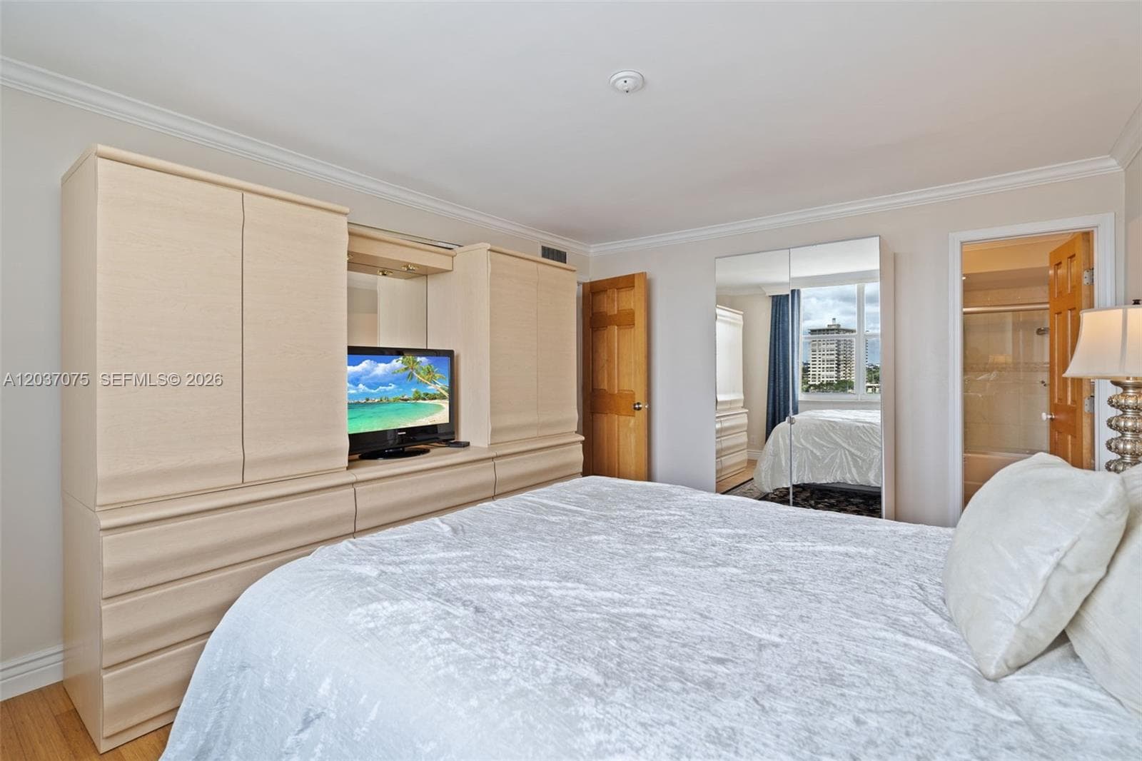1 Las Olas Cir 809 photo 12