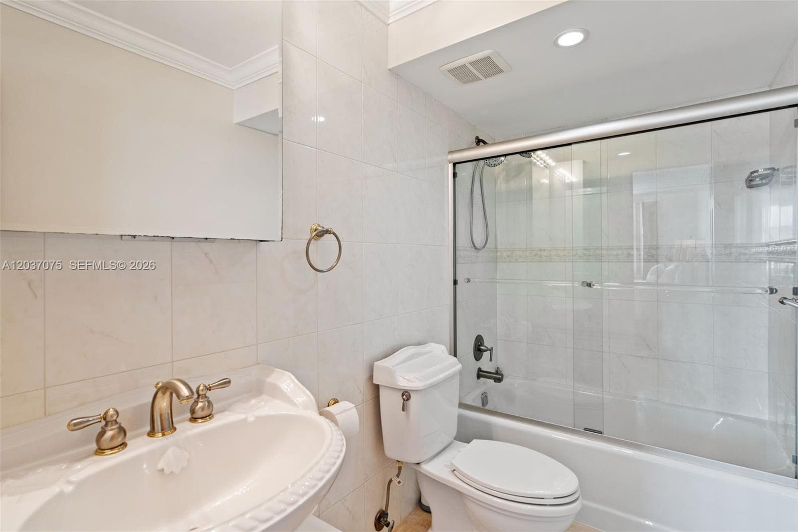 1 Las Olas Cir 809 photo 7