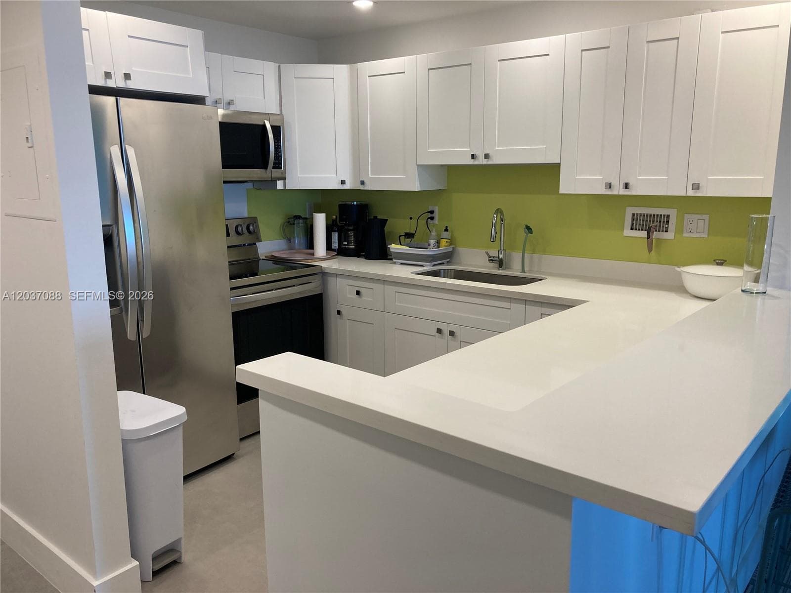 2301 Collins Ave 614 photo 17