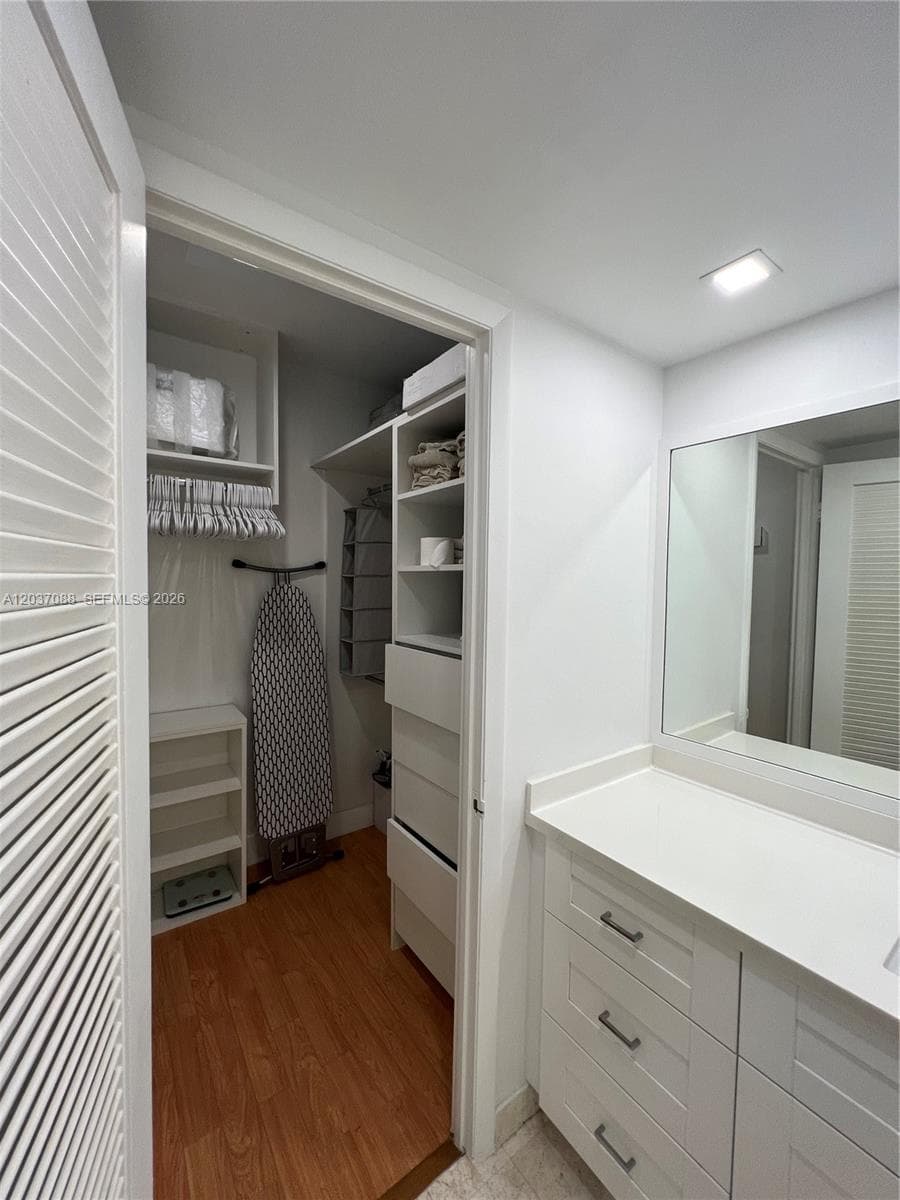 2301 Collins Ave 614 photo 16