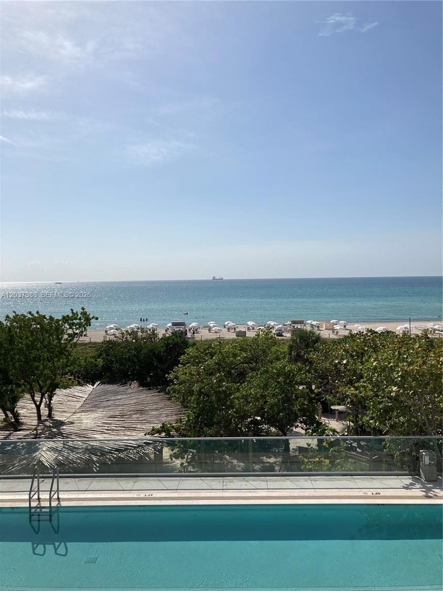2301 Collins Ave 614 photo 9