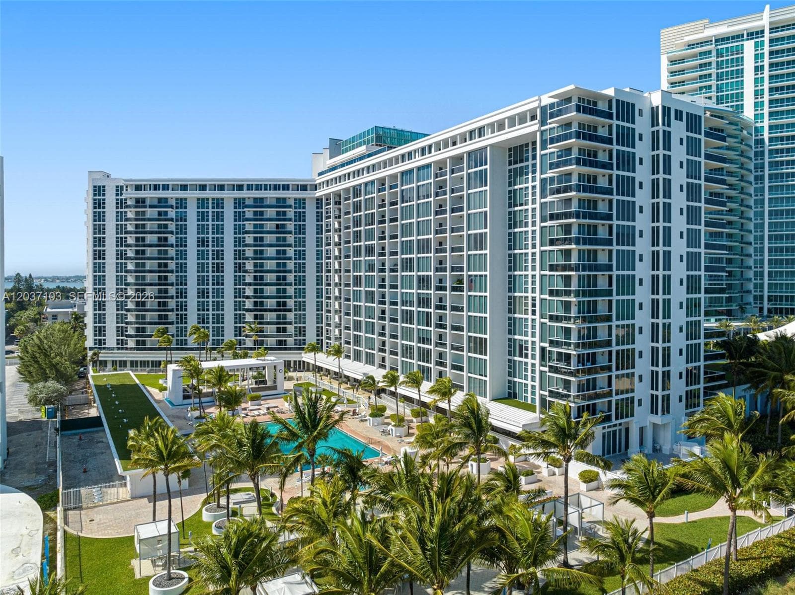 10275 Collins Ave 807 photo 24