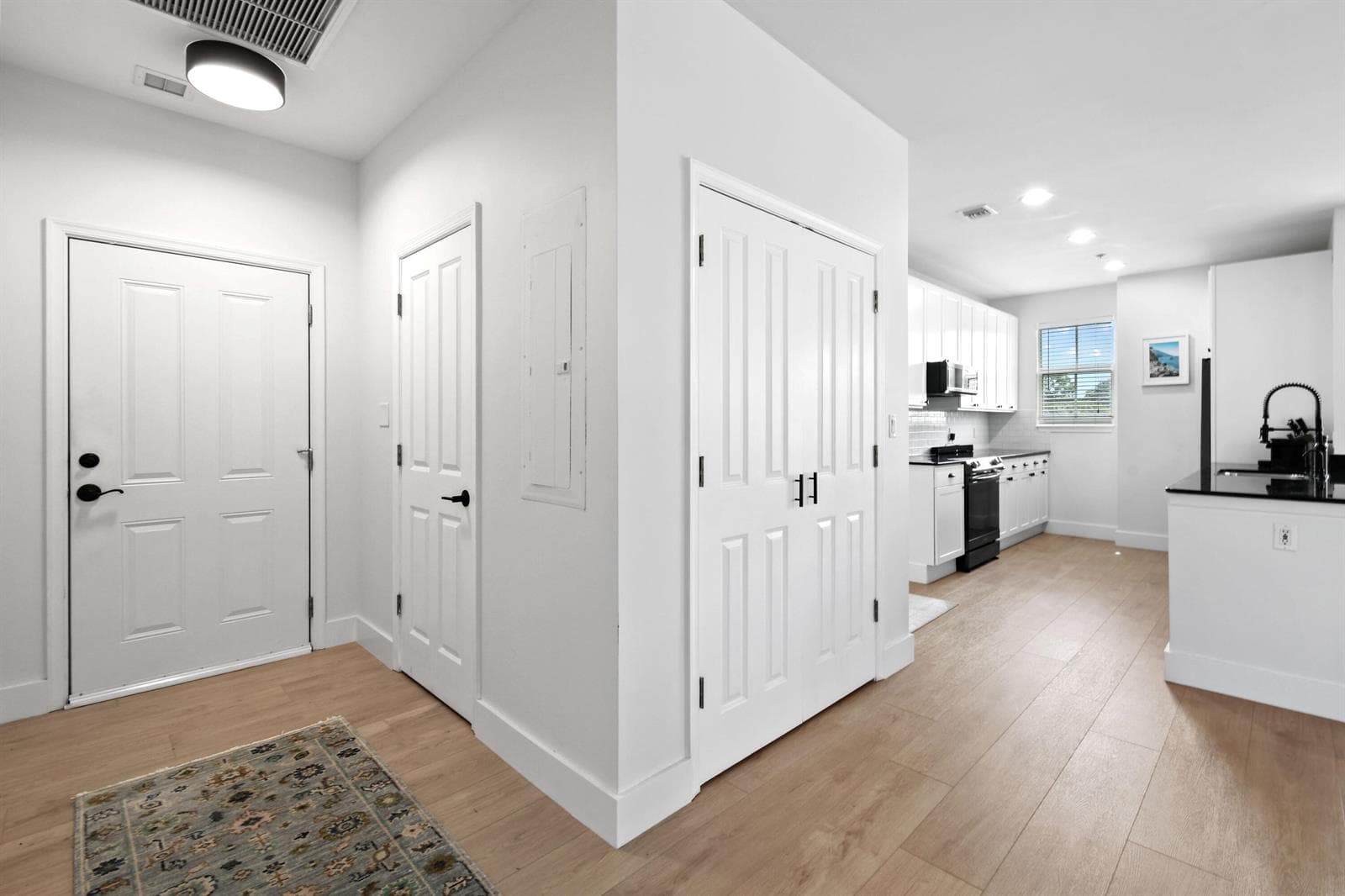 3940 N Flagler Drive 206 photo 3