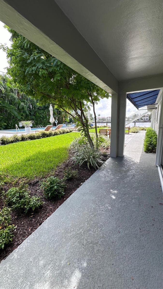 414 Seasage Drive 0030 photo 4