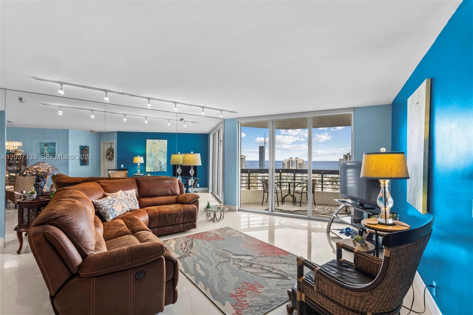 3500 Mystic Pointe Dr 3307 photo 2