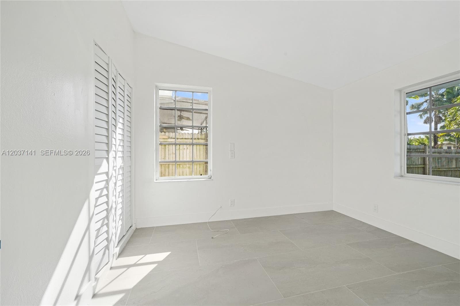 2649 Key Largo Ln photo 23