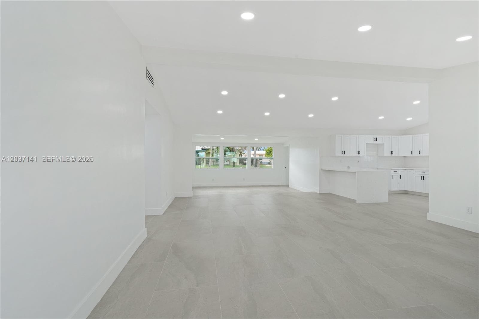 2649 Key Largo Ln photo 3